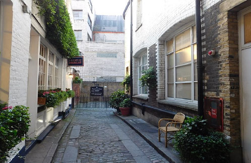Alley way